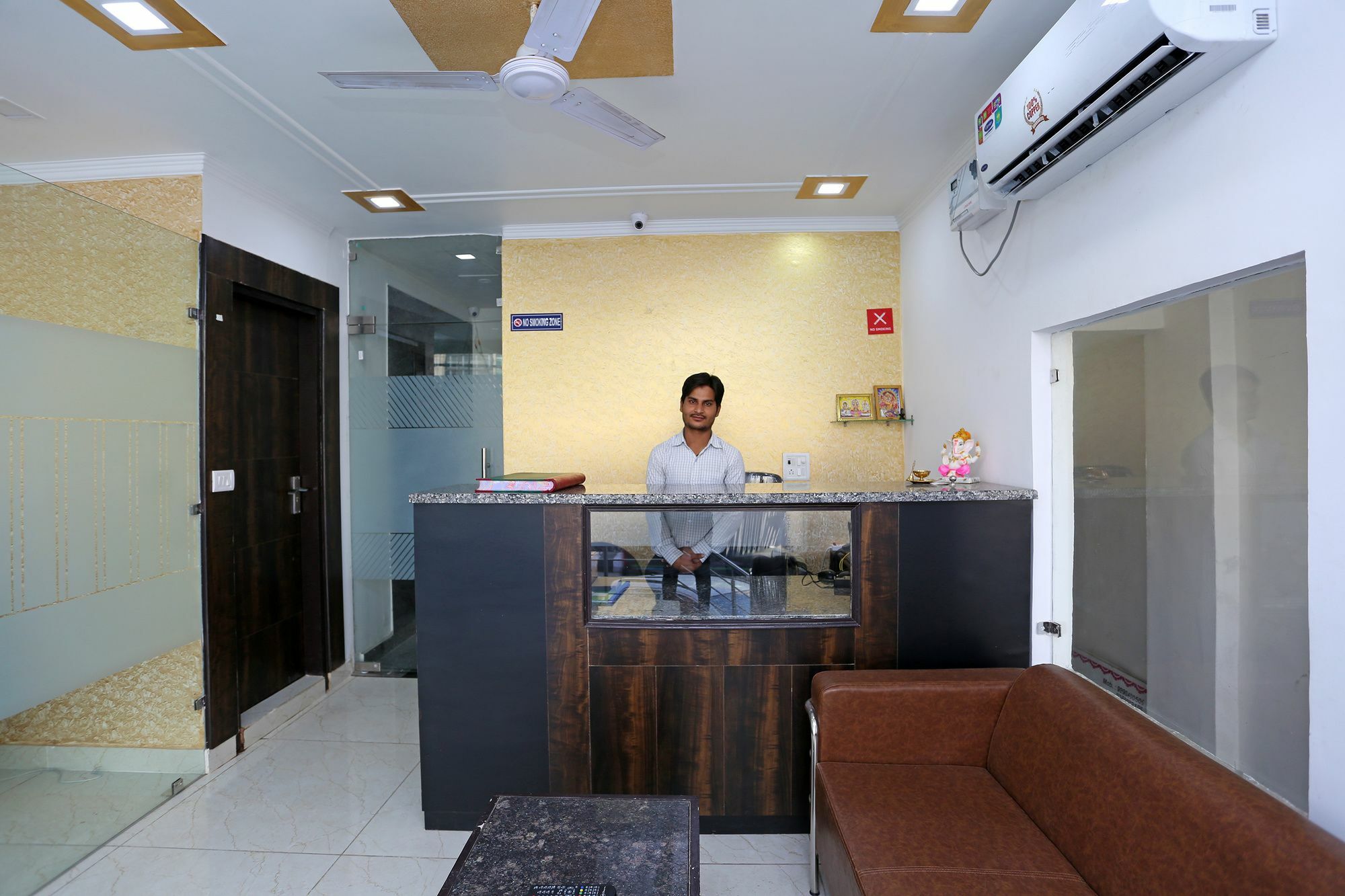 Hotel Aero Stay New Delhi Eksteriør bilde